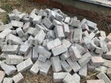 Kaldırım taşı  +  kiremit + parke taşı sıfır ayarında  tanesi  50 tl